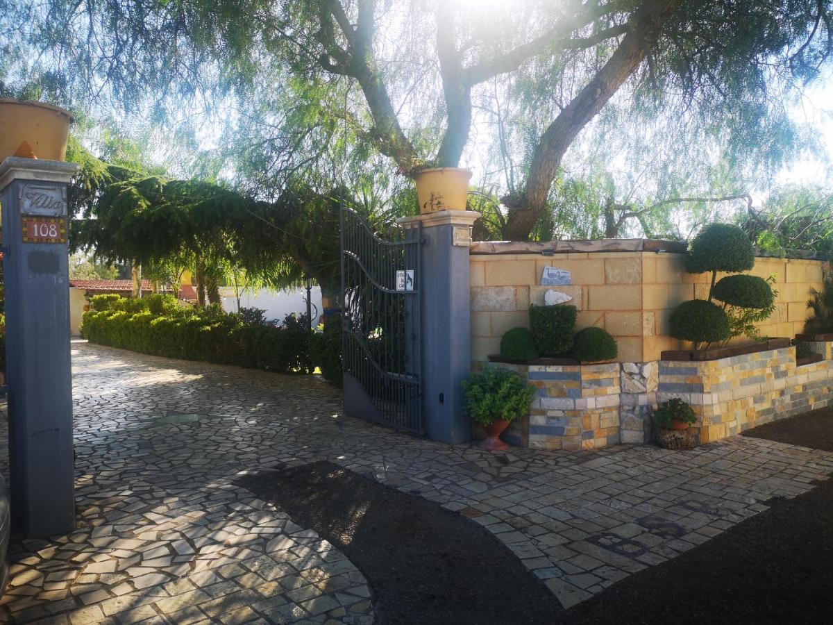 مونتيروني دي ليتشي Villa Girasole المظهر الخارجي الصورة